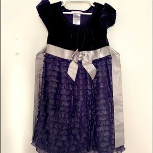 Girls size 6 Holiday Dress